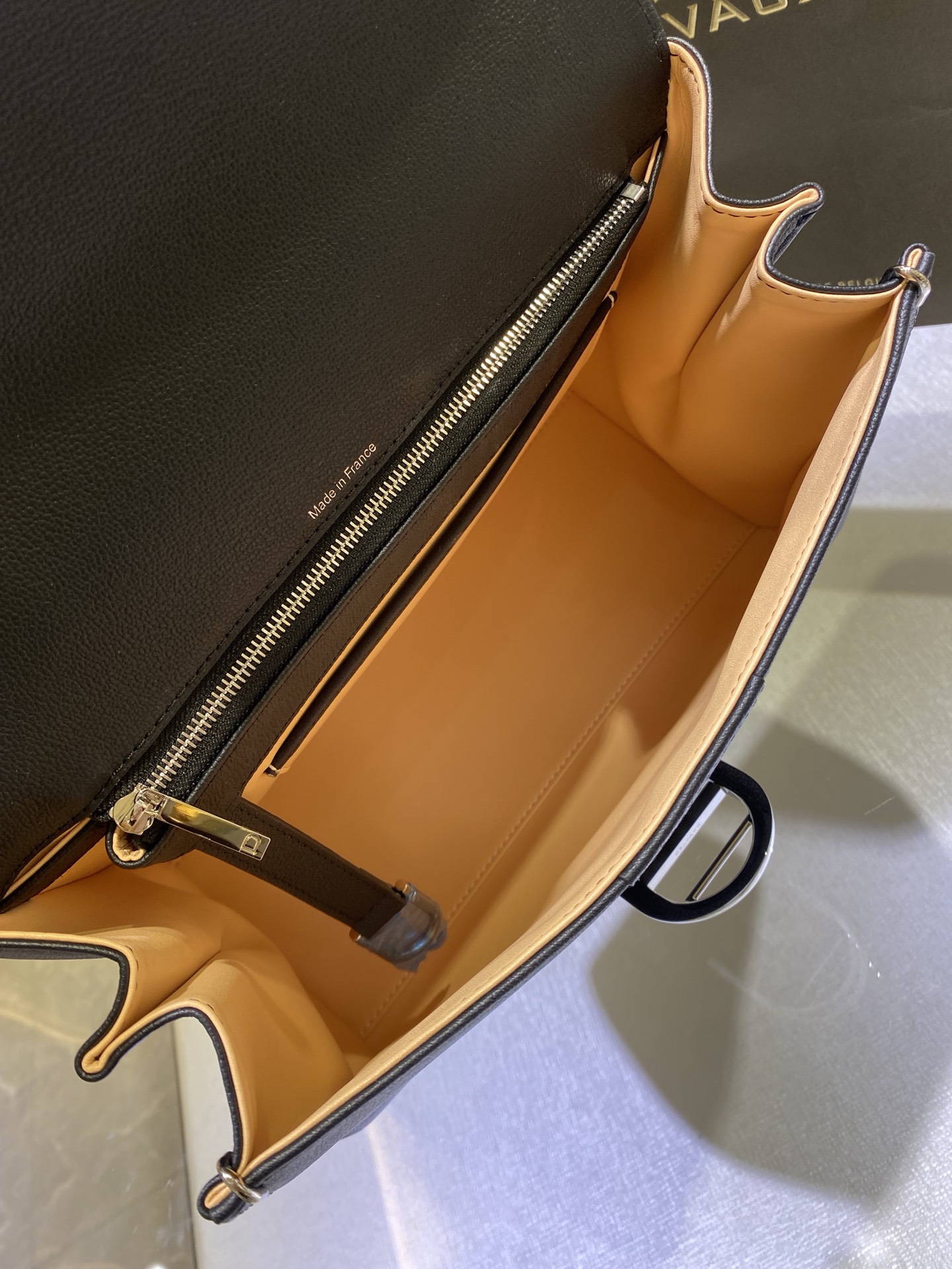 델보 브리앙 MM 토고백 미듐